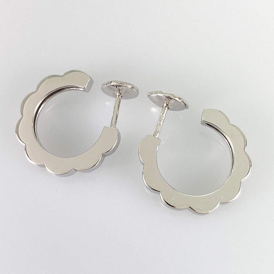 CHANEL Camellia Earring