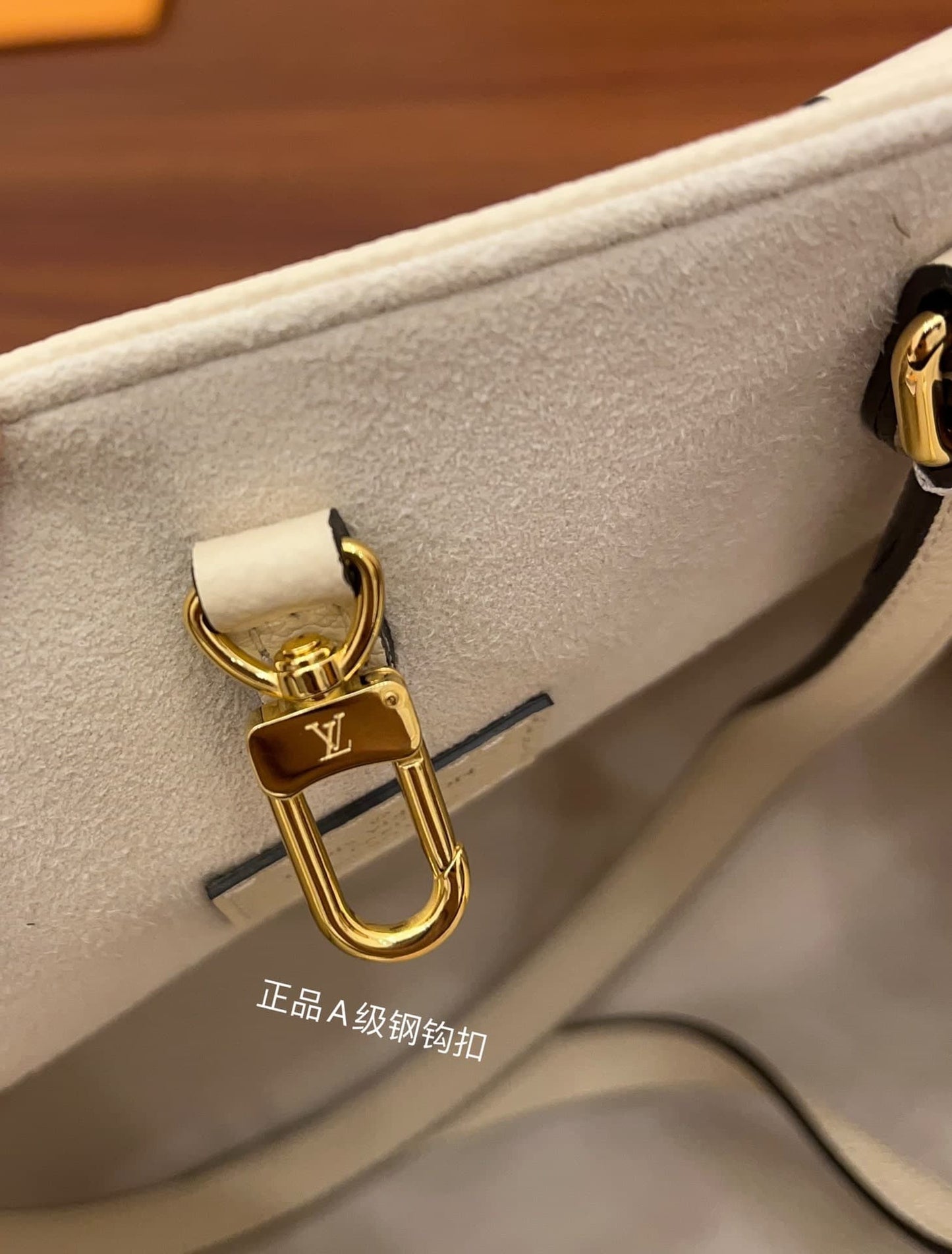 M45717 ONTHEGO MM BAG TOTE M45717 M45718 Cream/Saffron/blue