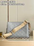 M21192 COUSSIN MM 34cm/M59277 PM 26cm Monogram light blue