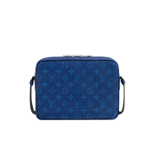 Louis Vuitton Outdoor Messenger PM Taiga Body Bag