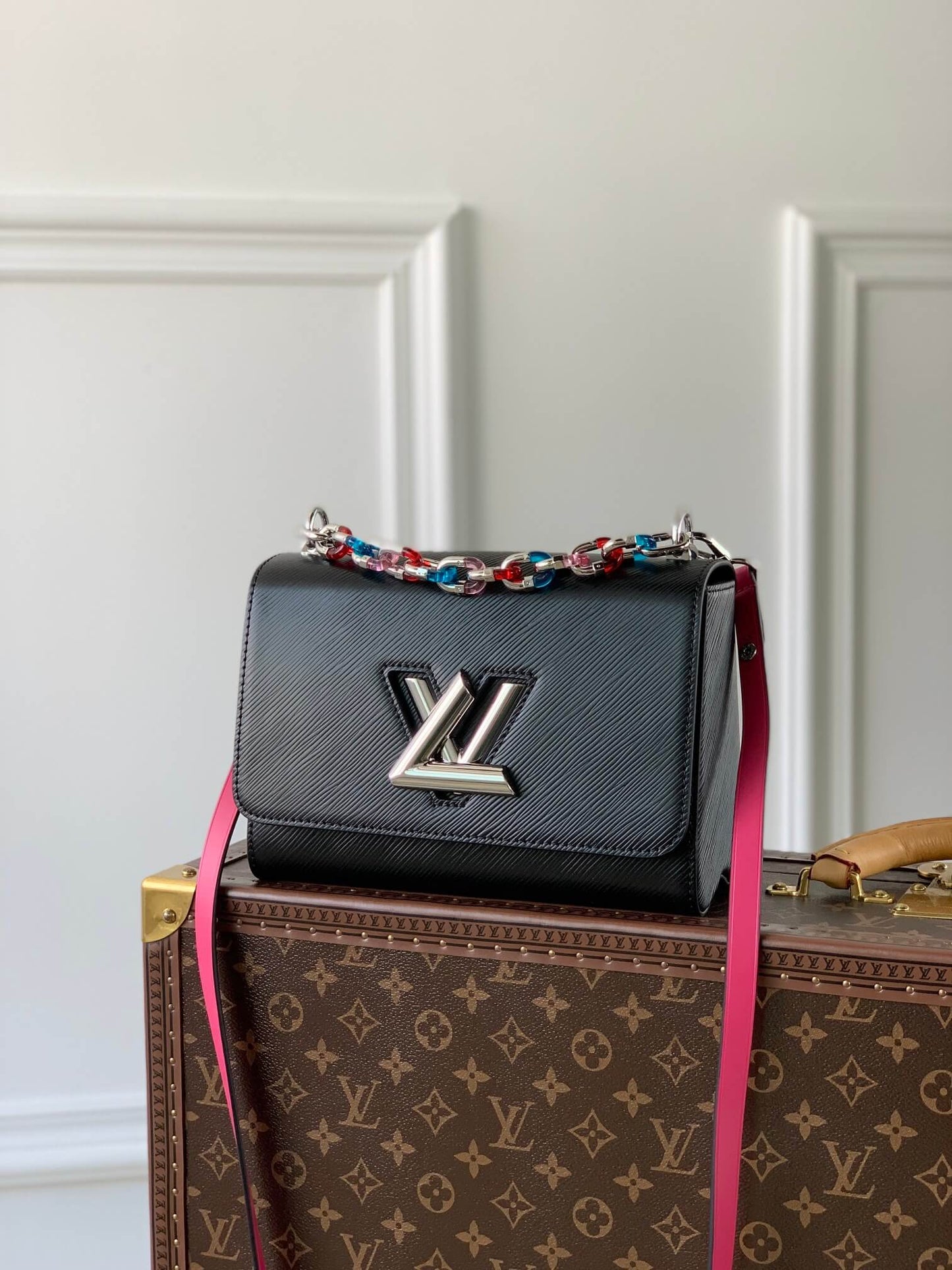 M57654 Twist MM 9.1inches black/pink