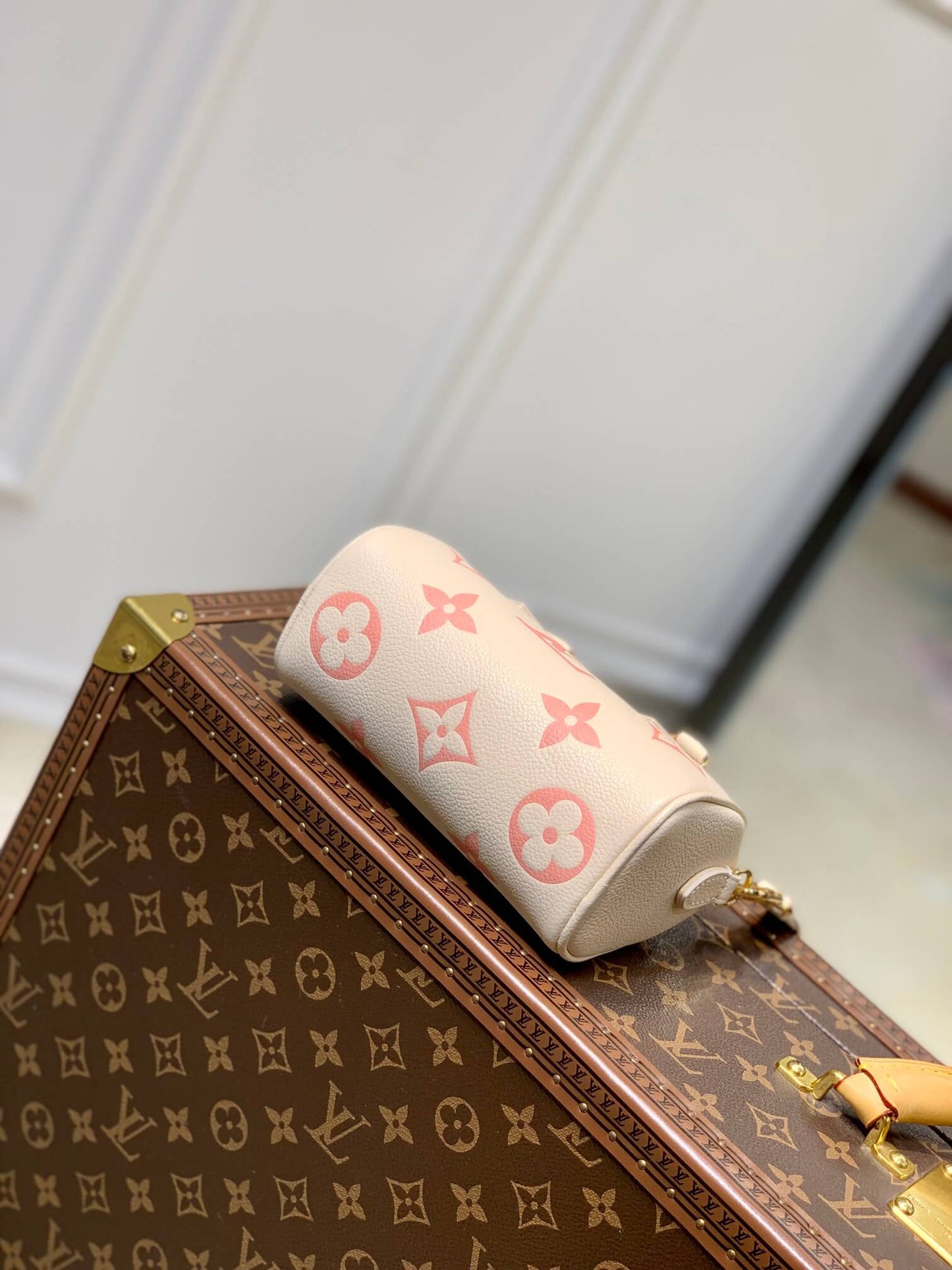 M81913 Nano Speedy Monogram Empreinte 16CM apricot