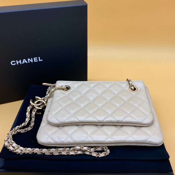 CHANEL 2020SS Pouch on Chain multiple-way bag