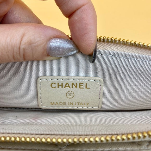 CHANEL 2020SS Pouch on Chain multiple-way bag