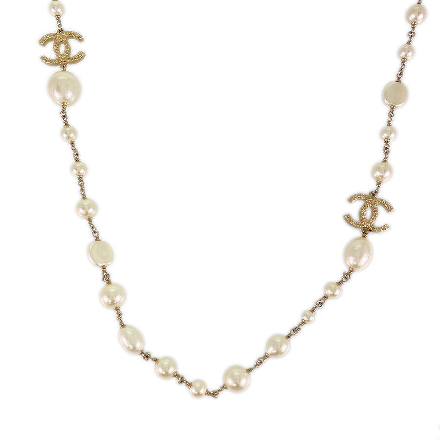 CHANEL Necklace