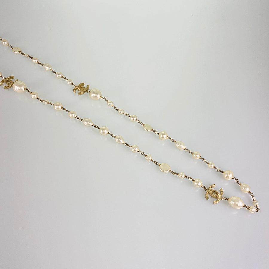 CHANEL Necklace