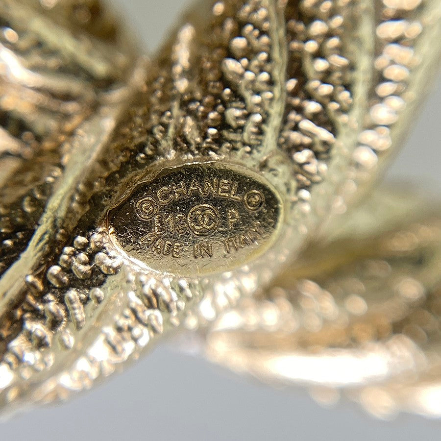 CHANEL Brooch