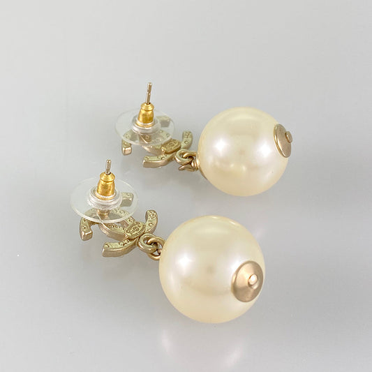 CHANEL COCO Mark Earring