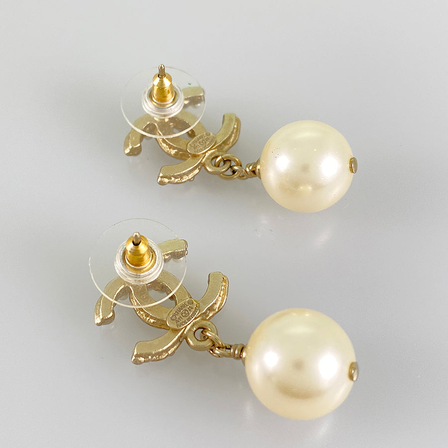 CHANEL COCO Mark Earring