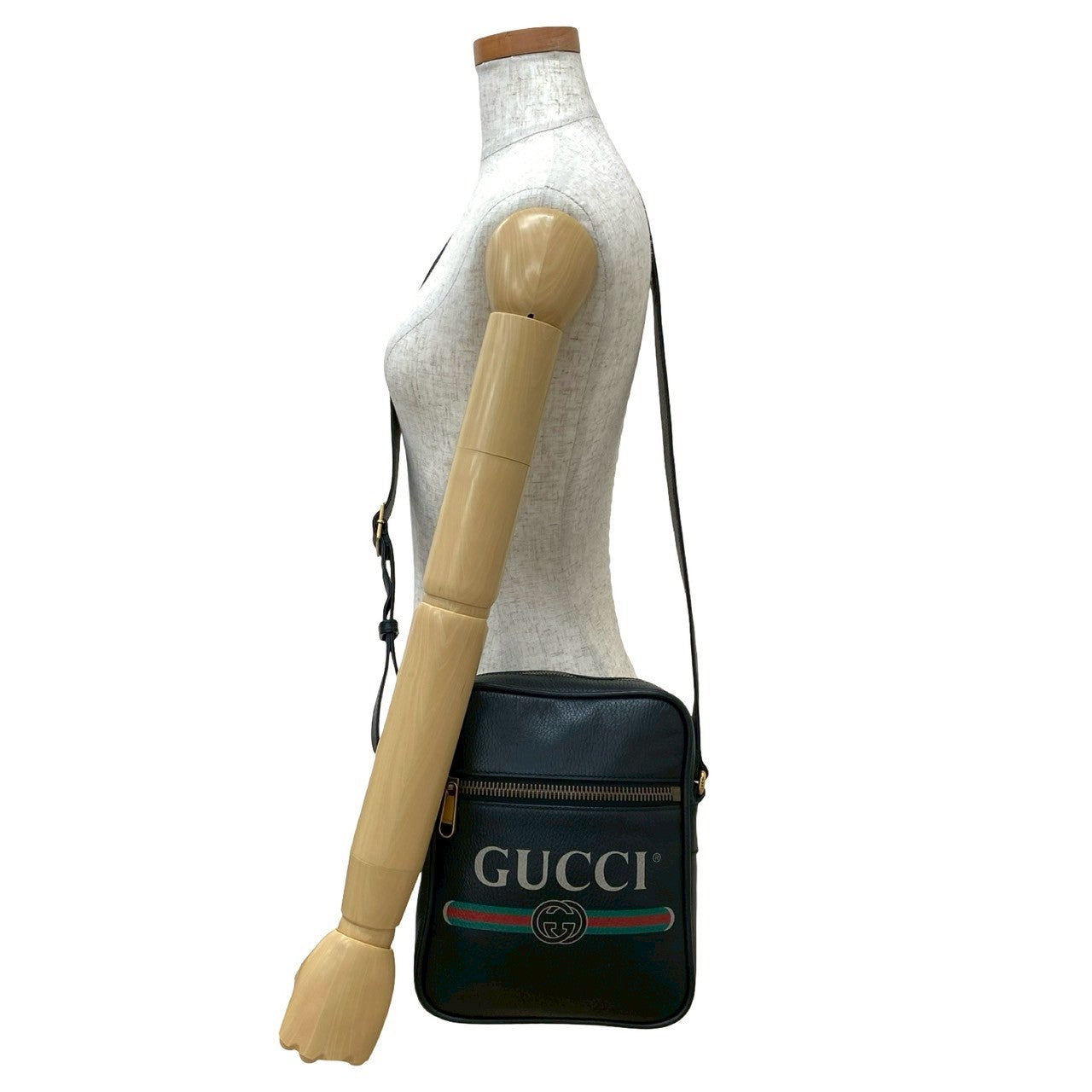Gucci GG Logo Leather Shoulder Bag