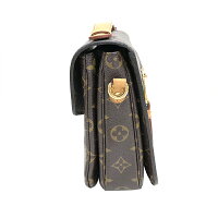 Louis Vuitton Pochette Metis Monogram Shoulder Bag