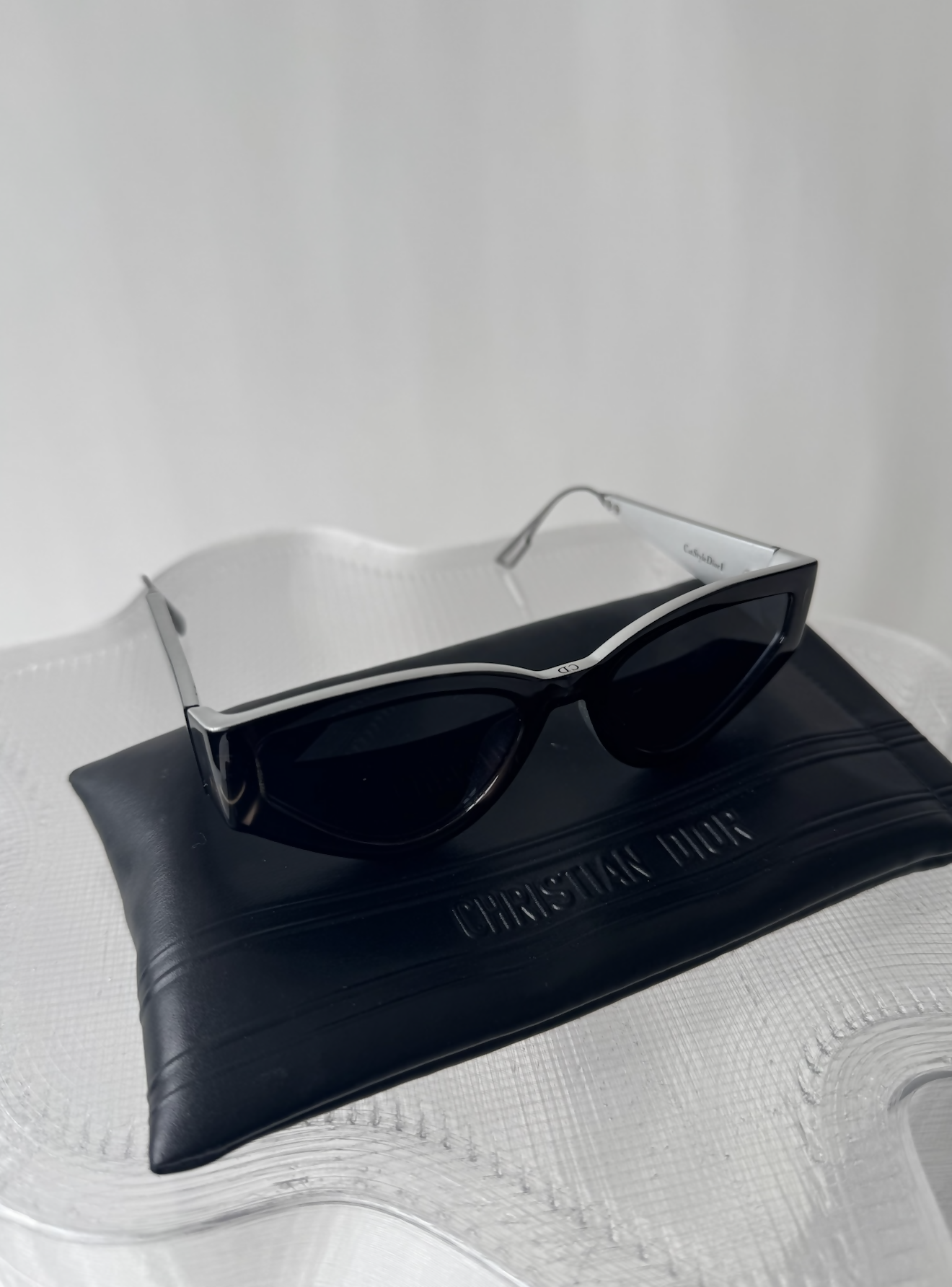 CHRISTIAN DIOR  Cat Style Dior 1 Sunglasses Black