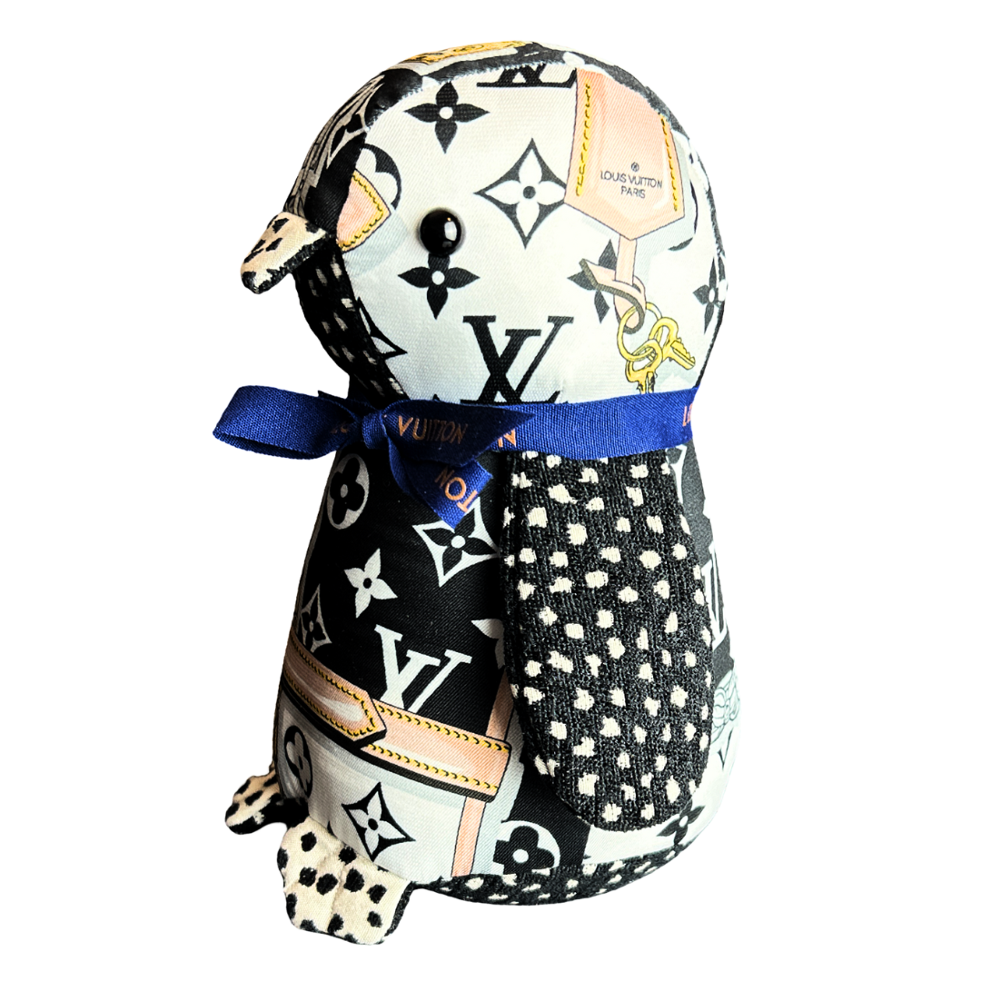 LV Monogram   Silk Scarf Courageous Penguin