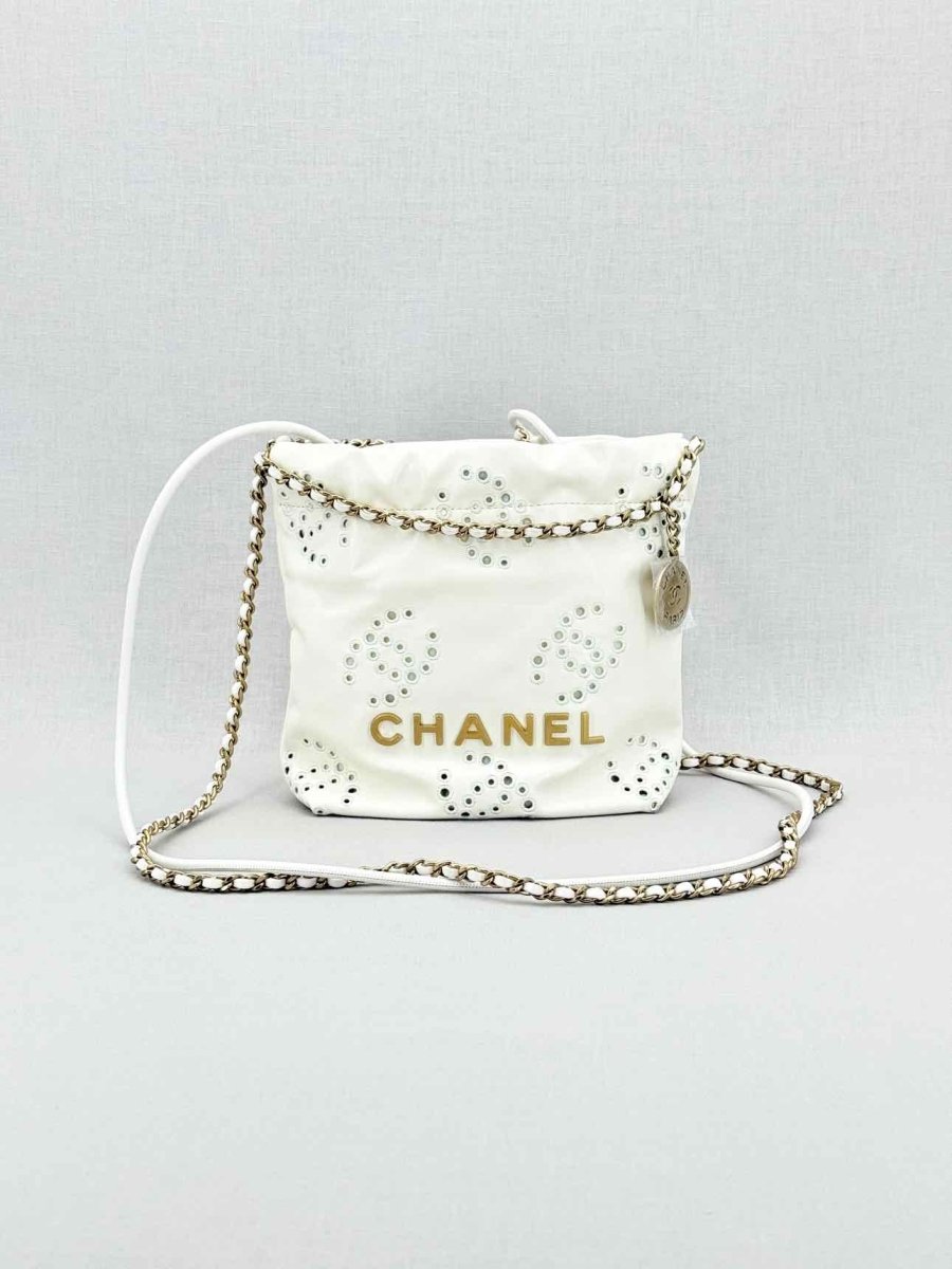 CHANEL 22 Chain White Crossbody