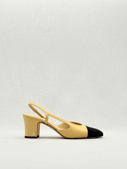 CHANEL Beige & Black Size EU 37.5 Slingbacks