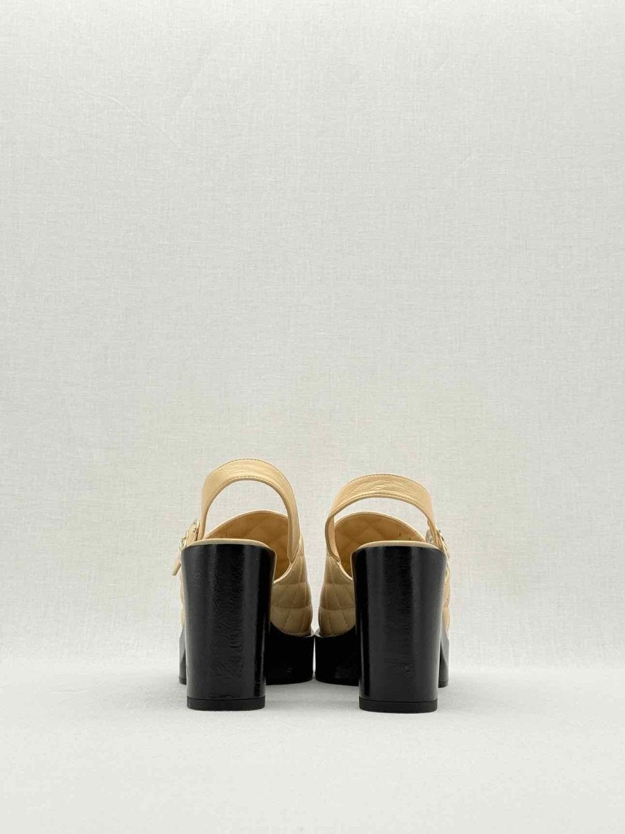 CHANEL Beige Quilted Size EU 38 Heeled Sandals