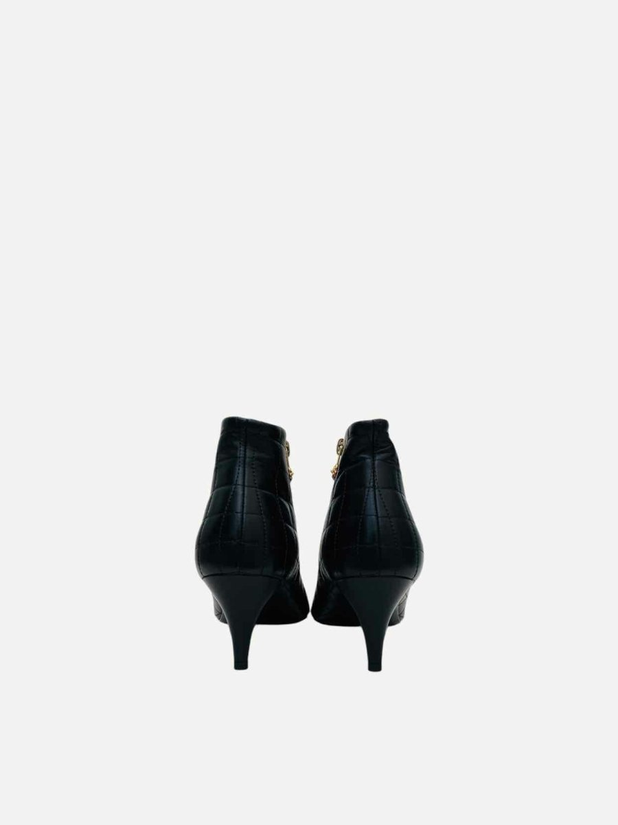 CHANEL Black Quilted Size EU 39 Ankle Boots