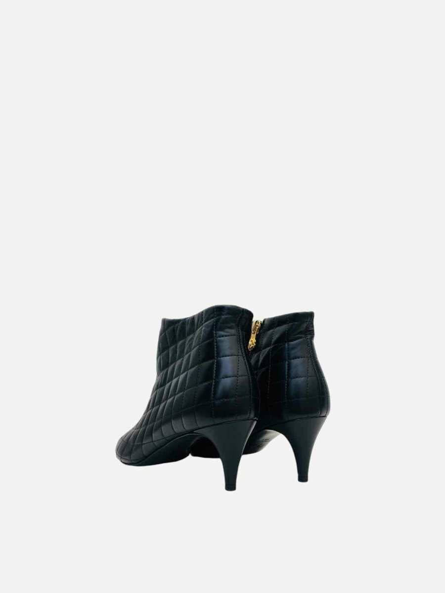 CHANEL Black Quilted Size EU 39 Ankle Boots