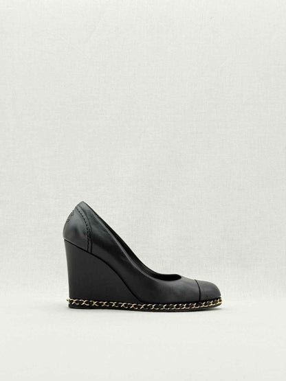 CHANEL Black Size EU 38 Wedges