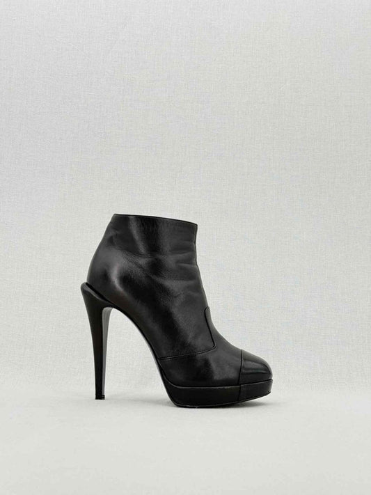 CHANEL Black Size EU 38.5 Ankle Boots