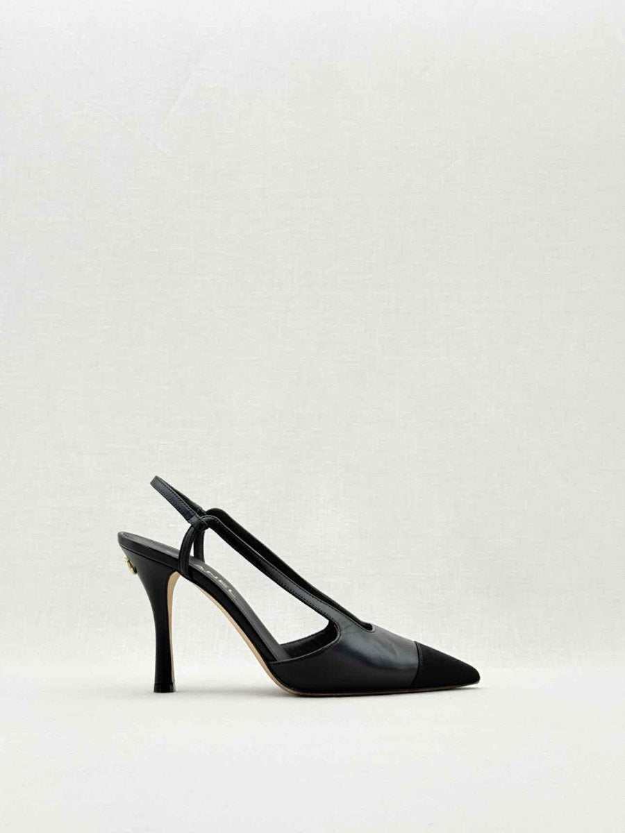 CHANEL Black Size EU 38.5 Slingbacks