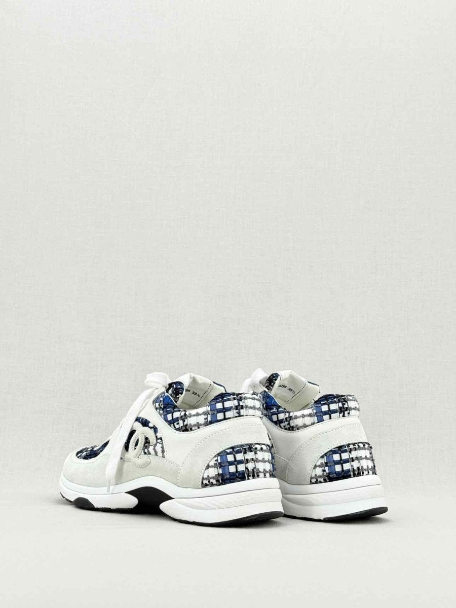CHANEL CC Blue & White Size EU 39.5 Sneakers