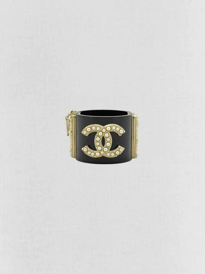 CHANEL Fashion Cuff
