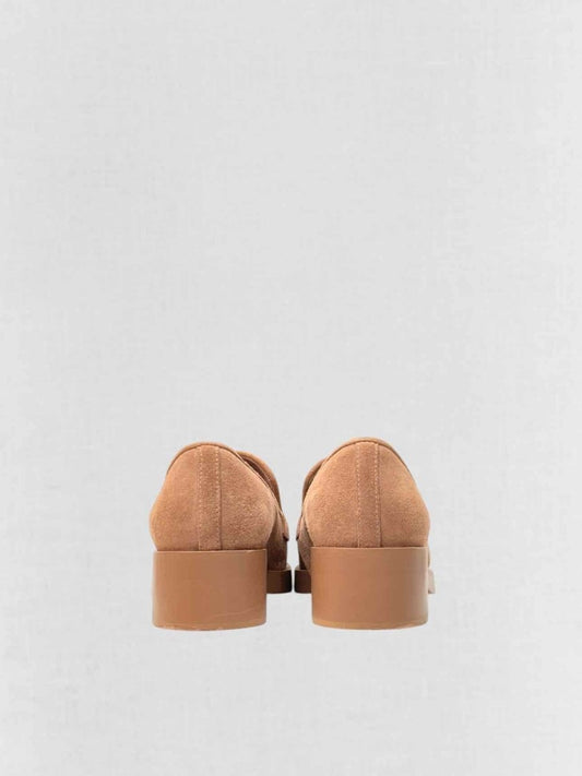 CHANEL Pink Size EU 37.5 Loafers