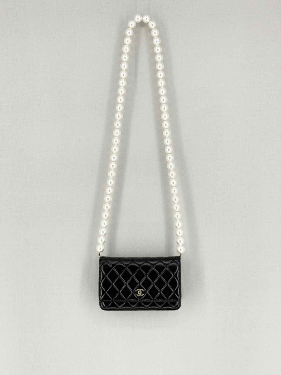 CHANEL Wallet on Chain Black Shoulder Bag