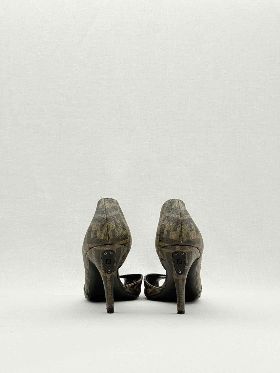 FENDI Brown Zucca Size EU 40 Pumps