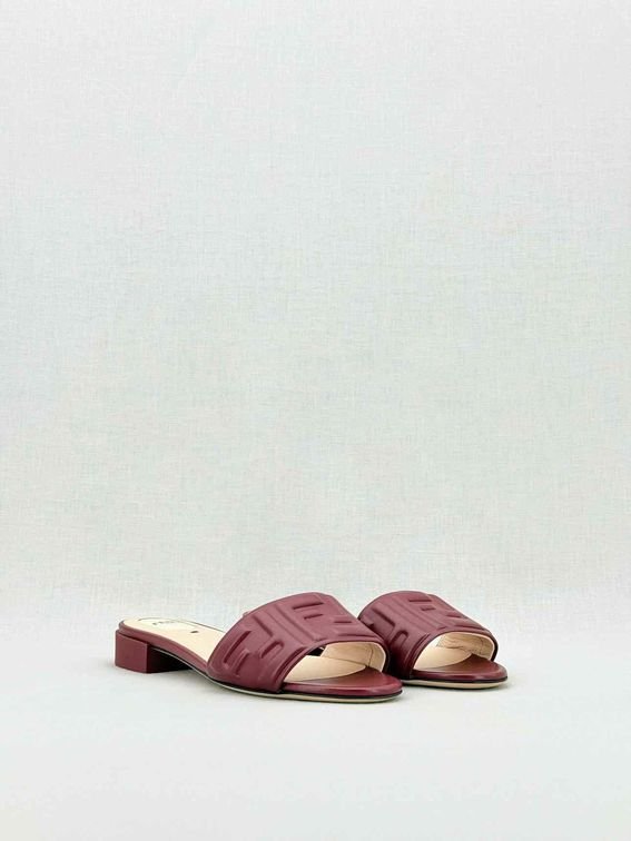 FENDI Red Logo Embossed Size EU 38 Mules