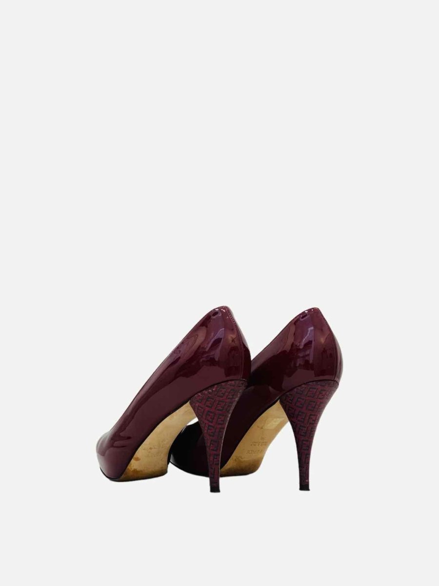 FENDI Ruby Red FF Motif Size EU 39 Pumps