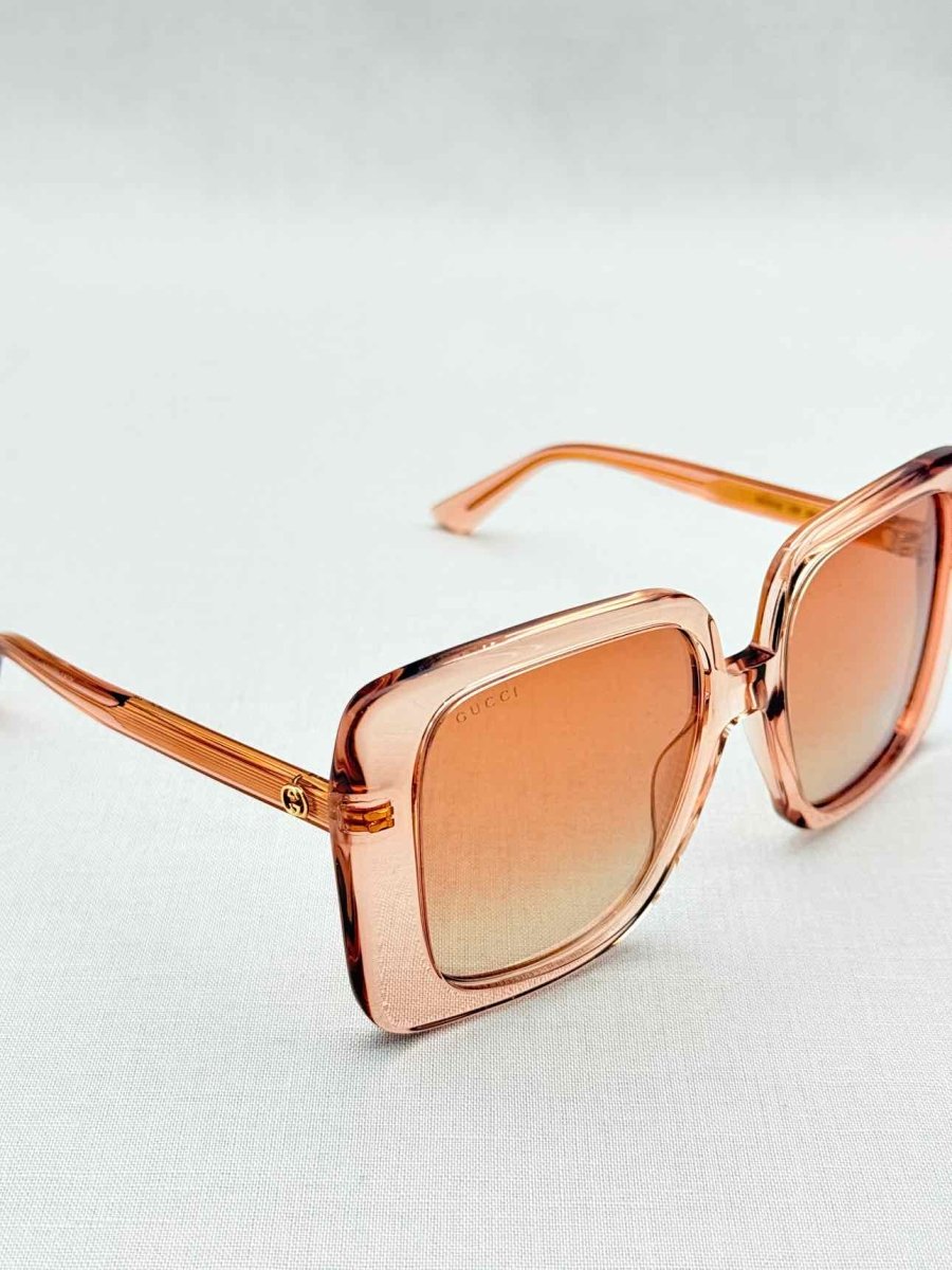 GUCCI Beige Sunglasses
