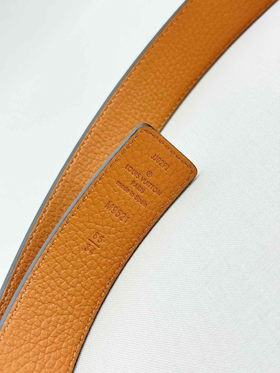 LOUIS VUITTON Black Belt