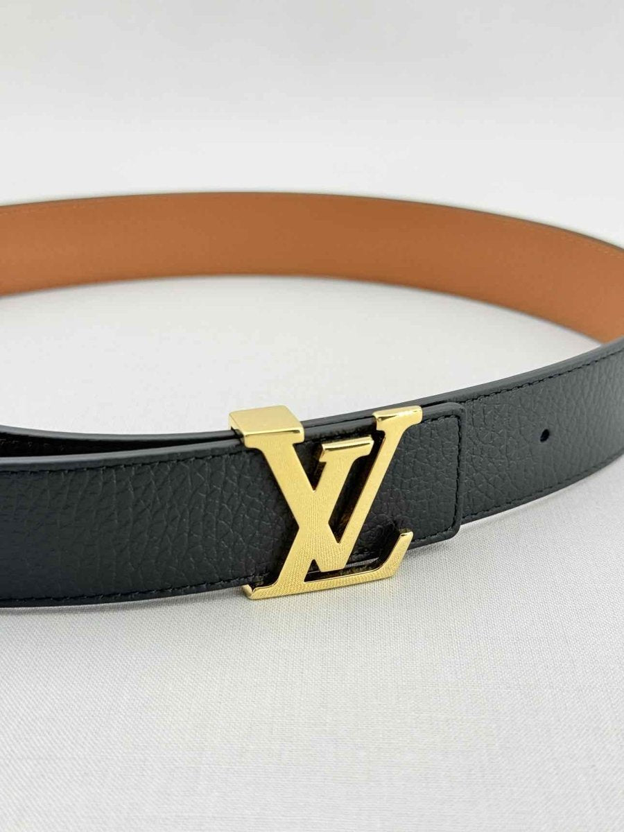 LOUIS VUITTON Black Belt