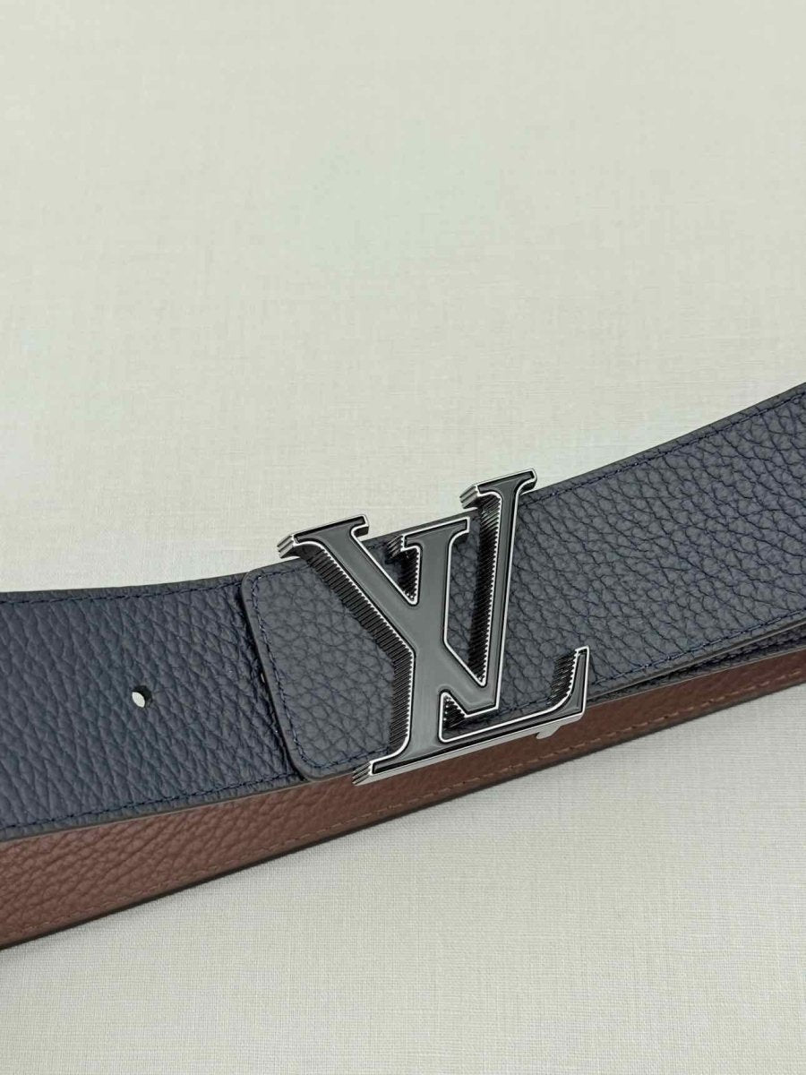 LOUIS VUITTON Black Belt