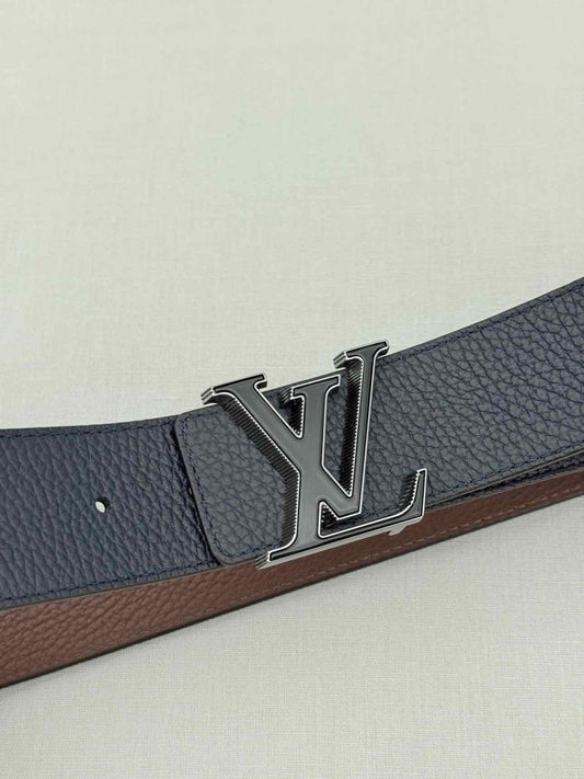 LOUIS VUITTON Black Belt