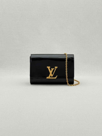 LOUIS VUITTON Black Shoulder Bag