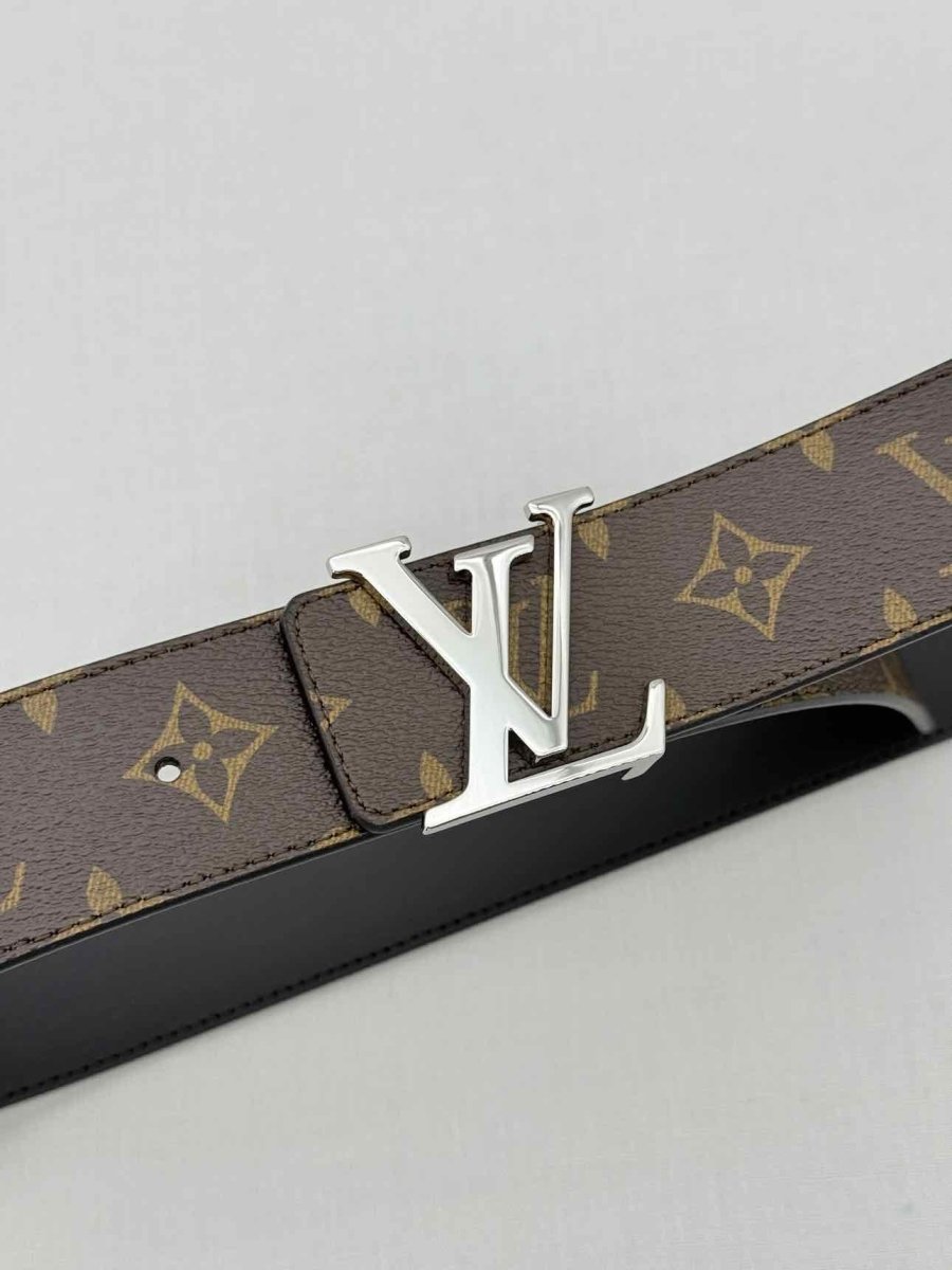 LOUIS VUITTON Brown Belt