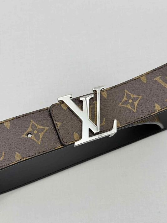 LOUIS VUITTON Brown Belt