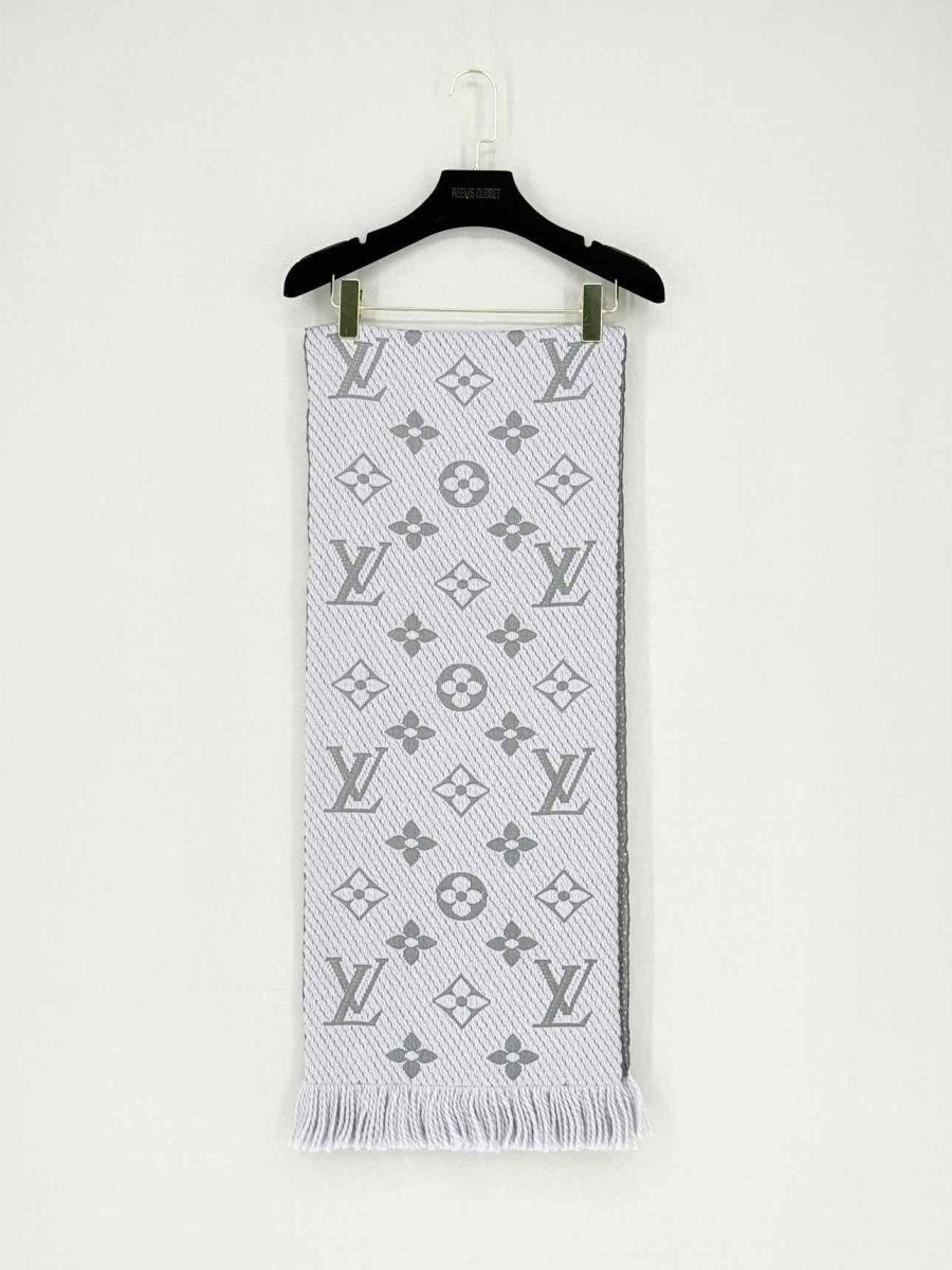 LOUIS VUITTON Grey Logomania Scarf