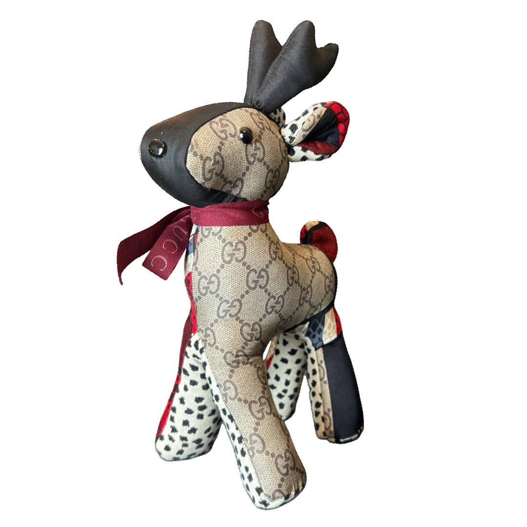 GG Logo   Silk Scarf Guide Reindeer