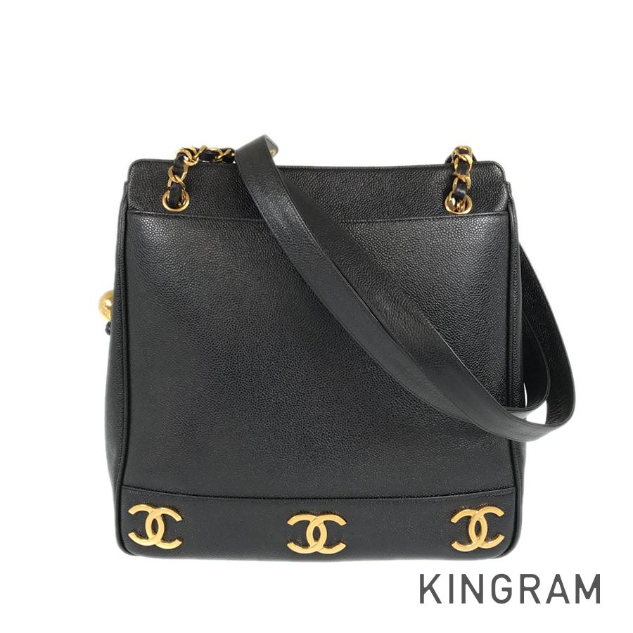 CHANEL Gold Hardware Shoulder Bag