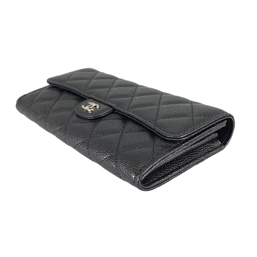 CHANEL Matrasse Silver Hardware purse lid