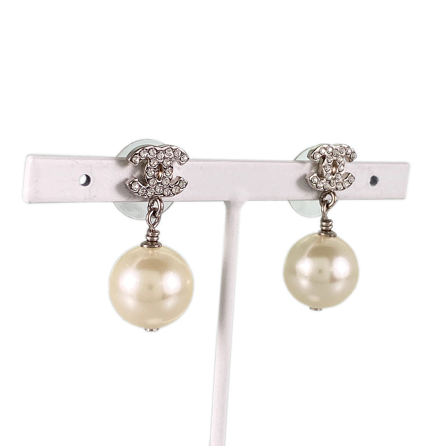 CHANEL Earring