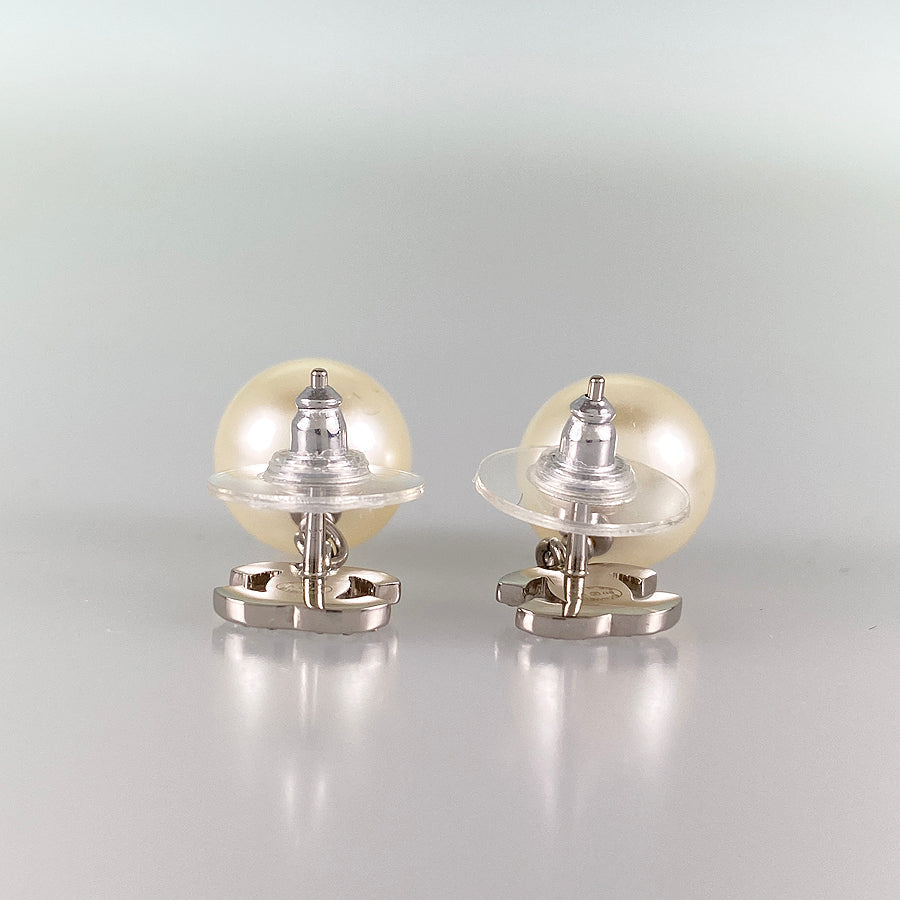 CHANEL Earring