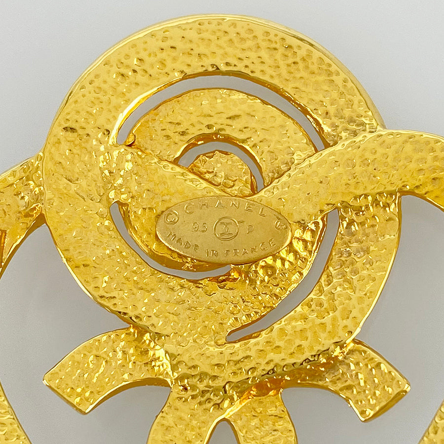 CHANEL heart Brooch