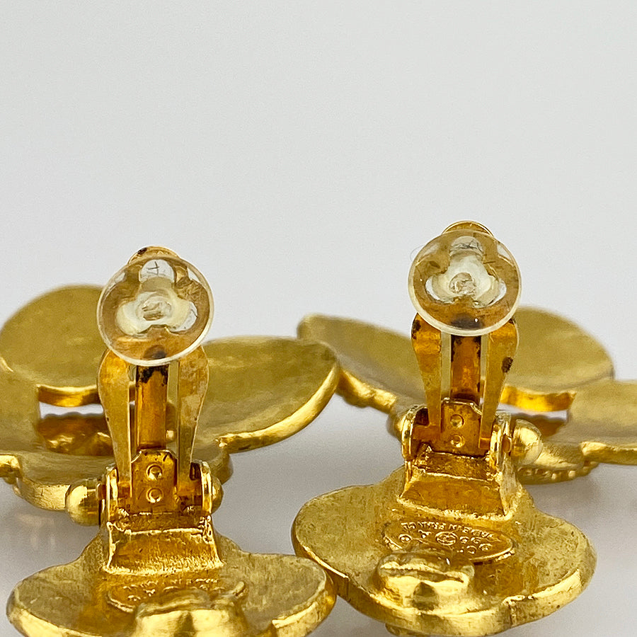 CHANEL Earring