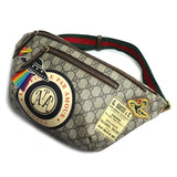 Gucci GG Supreme Courier Body Bag
