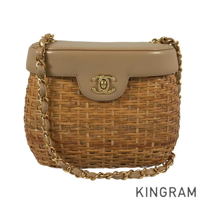 CHANEL Shoulder bag